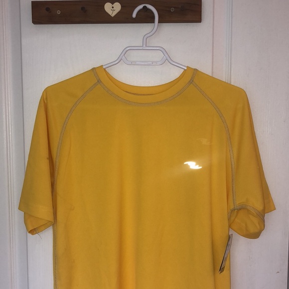 🌸4/$20🌸men’s athletic works tee - Picture 2 of 3